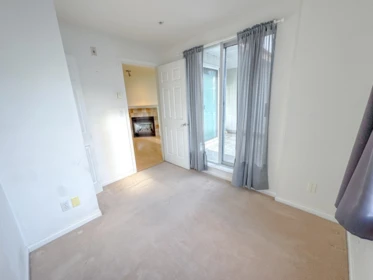 Loft / Bonus Room Photo of 311 5555 Victoria Drive, Vancouver, BC