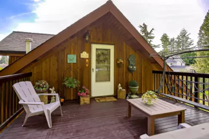 Outdoor Kitchen Photo of 16937 Avenue, Surrey, BC