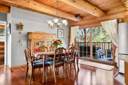 Staircase Photo of 16937 Avenue, Surrey, BC