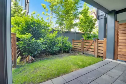 Staircase Photo of 3 19935 75a Avenue, Langley, BC