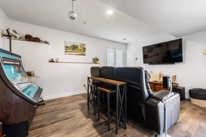 Garage Interior Photo of 80 35287 Old Yale Road, Abbotsford, BC