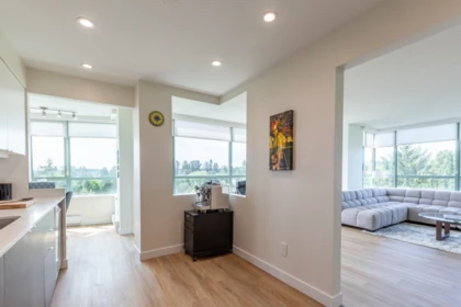 Powder Room Photo of 905 15030 101 Avenue, Surrey, BC