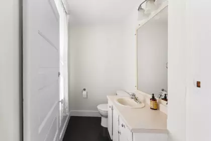 Walk-In Closet Photo of 178 E King Edward Avenue, Vancouver, BC