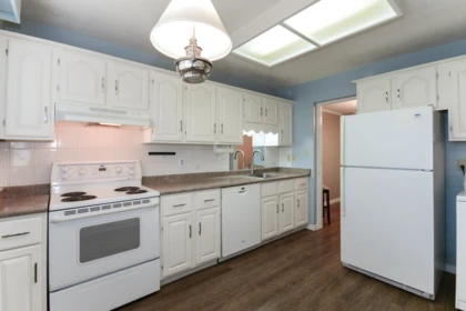 Kitchen Photo of 2 10771 Mortfield Road, Richmond, BC