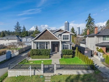 Outdoor Patio Photo of 4133 Victory Street, Burnaby, BC