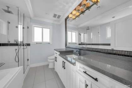 Powder Room Photo of 4133 Victory Street, Burnaby, BC
