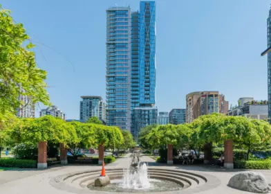 Garden / Landscaping Photo of 3306 1111 Richards Street, Vancouver, BC