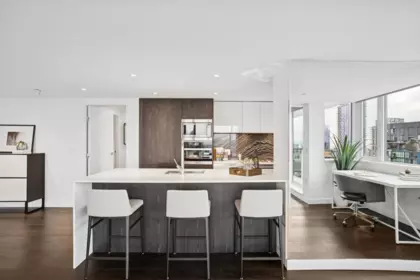 Kitchen Island Photo of 3306 1111 Richards Street, Vancouver, BC