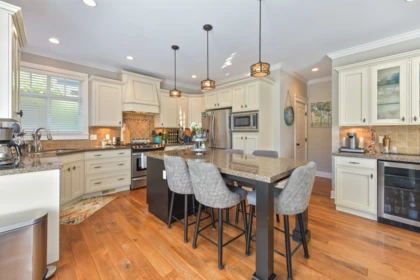 Breakfast Nook Photo of 14876 34 Avenue, Surrey, BC