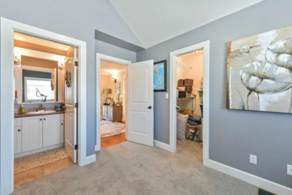 Mudroom Photo of 14876 34 Avenue, Surrey, BC