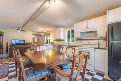 20 1416 North Road, Gibsons, BC, Gibsons — Manufactured Home for sale