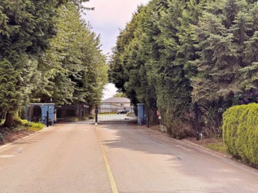 Hallway Photo of 48 13507 81 Avenue, Surrey, BC