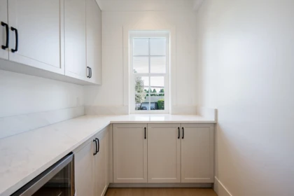 Primary Bathroom Photo of 101 13711 16 Avenue, Surrey, BC
