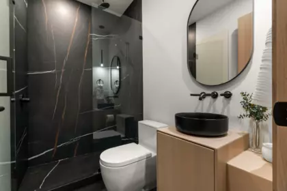 Mudroom Photo of 1066 Fulton Avenue, West Vancouver, BC