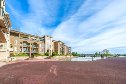 Outdoor Patio Photo of 204 2 Renaissance Square, New Westminster, BC