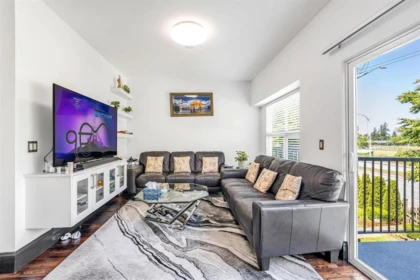 Kitchen Photo of 67 12677 63 Avenue, Surrey, BC