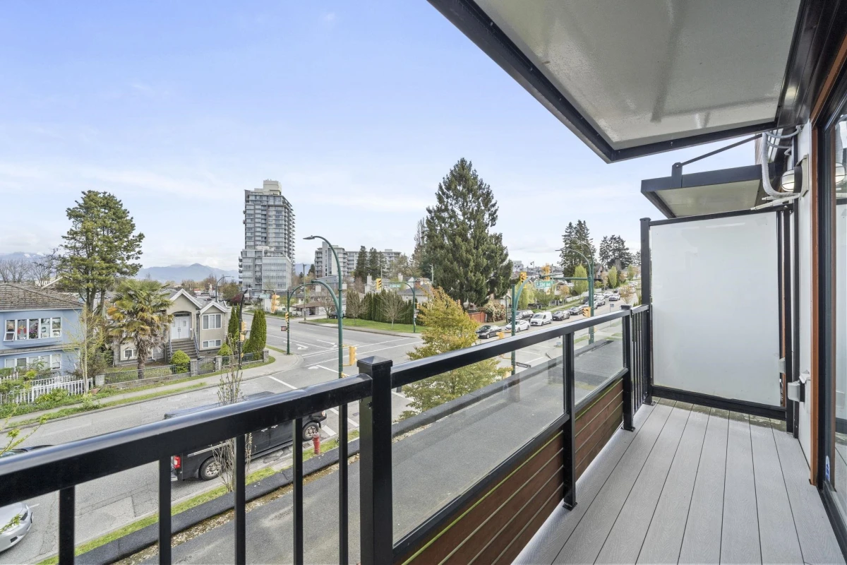 Family Room Photo of 2296 E 33rd Avenue, Vancouver, BC