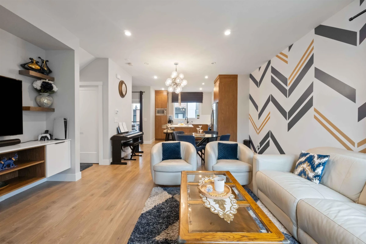 Family Room Photo of 22 1639 162 Street, Surrey, BC