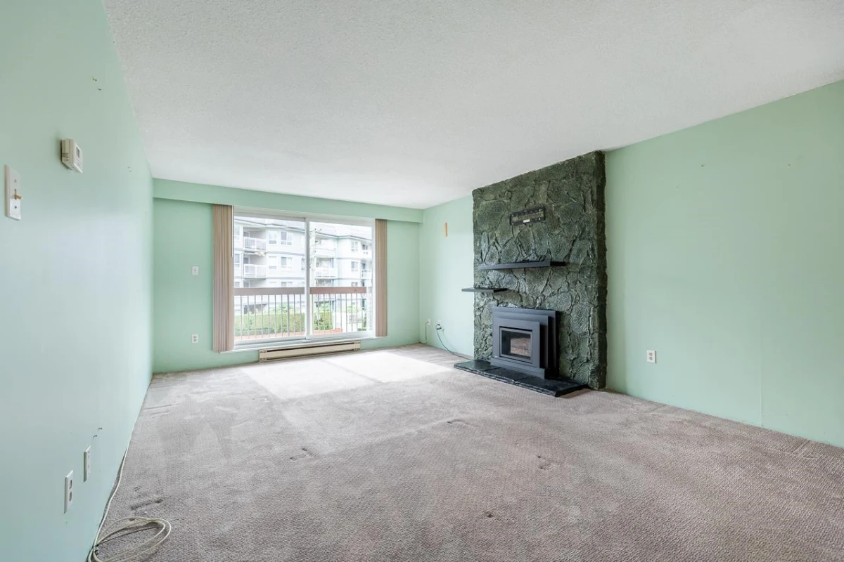 Dining Area Photo of 213 2381 Bury Avenue, Port Coquitlam, BC