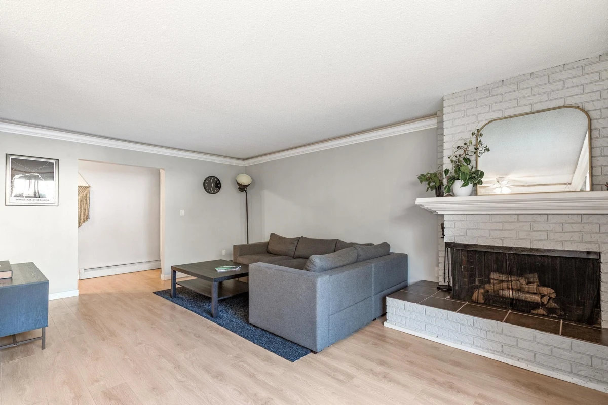 Dining Area Photo of 8965 Horne Street, Burnaby, BC