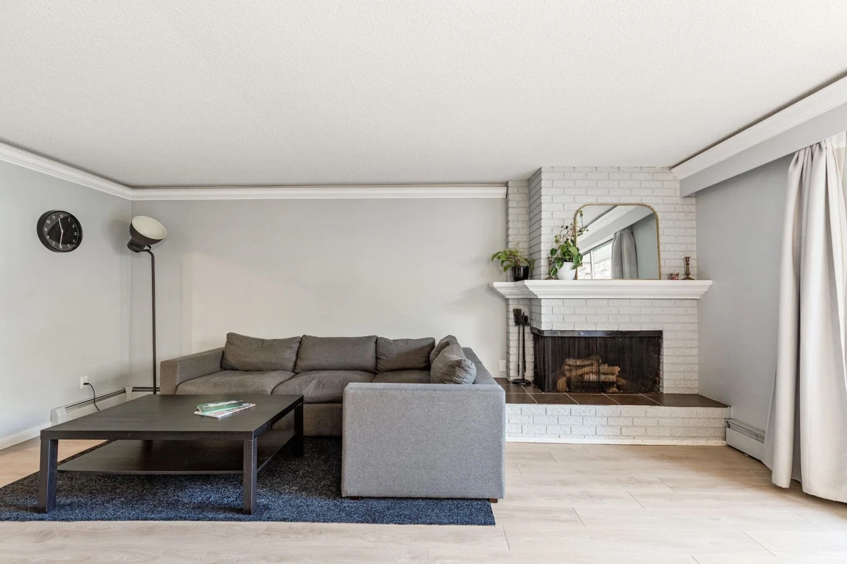 Family Room Photo of 8965 Horne Street, Burnaby, BC