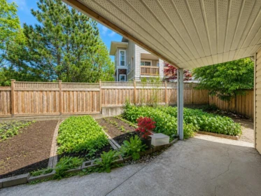 Entry Foyer Photo of 7031 Lindsay Road, Richmond, BC