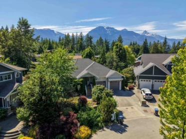 1001 Condor Place, Squamish, BC, Squamish — Single Family Residence for sale