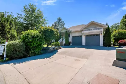 Swimming Pool Photo of 1001 Condor Place, Squamish, BC