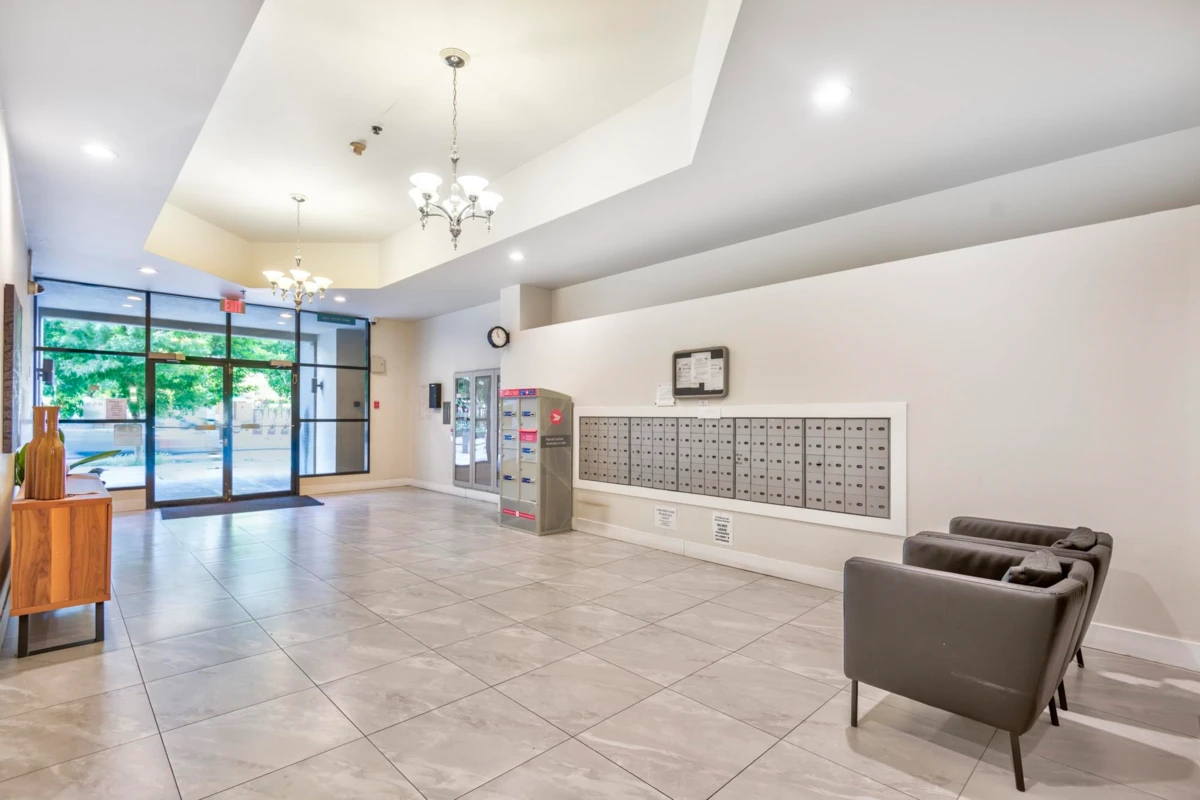 Family Room Photo of 1406 55 Tenth Street, New Westminster, BC