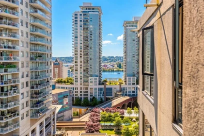 Outdoor Deck Photo of 1406 55 Tenth Street, New Westminster, BC