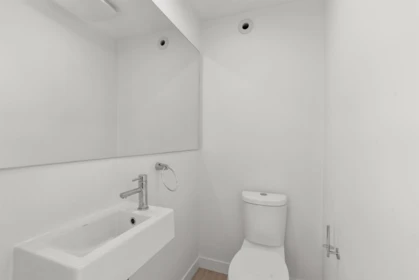 Walk-In Closet Photo of 39 4292 Wolf Way, Tsawwassen, BC