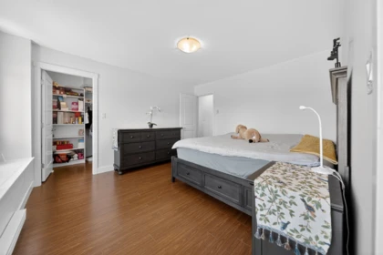 Hot Tub / Spa Photo of 1 9700 No. 3 Road, Richmond, BC