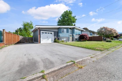 46155 Larch Avenue, Chilliwack, BC, Chilliwack — Single Family Residence for sale