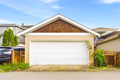 Front Yard Photo of 24121 102nd Avenue, Maple Ridge, BC