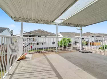 Staircase Photo of 12506 75a Avenue, Surrey, BC