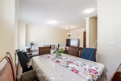 Breakfast Nook Photo of 5 9405 121 Street, Surrey, BC