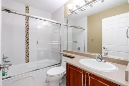 Hot Tub / Spa Photo of 5 9405 121 Street, Surrey, BC