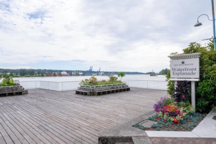 Garden / Landscaping Photo of 1012 988 Quayside Drive, New Westminster, BC