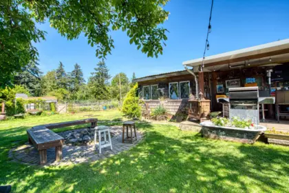 Outdoor Kitchen Photo of 19636 8 Avenue, Langley, BC