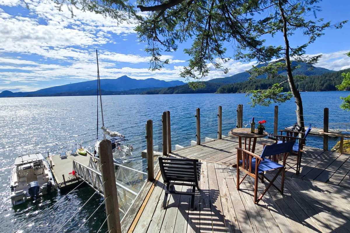 Dining Area Photo of 585 Errington Way, Gambier Island, BC