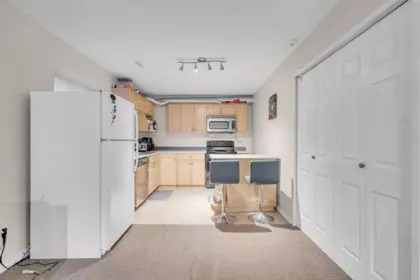 Laundry Room Photo of 23829 Kanaka Way, Maple Ridge, BC