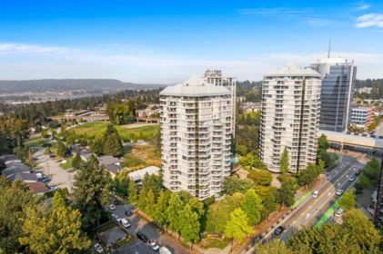 Front Yard Photo of 702 13353 108 Avenue, Surrey, BC
