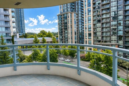 Guest Bathroom Photo of 702 13353 108 Avenue, Surrey, BC