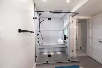 Hot Tub / Spa Photo of 3067 Plymouth Drive, North Vancouver, BC