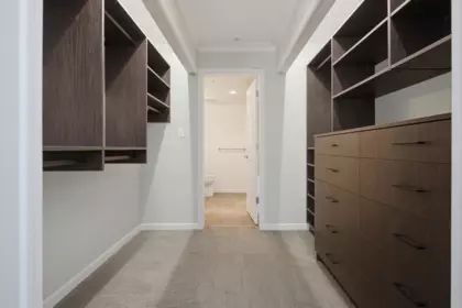 Hallway Photo of 312 15350 19a Avenue, Surrey, BC