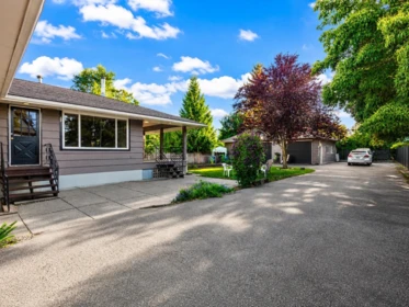 9725 Juniper Street, Chilliwack, BC, Chilliwack — Single Family Residence for sale