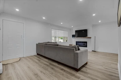 Kitchen Photo of 209 13947 72 Avenue, Surrey, BC