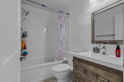 Laundry Room Photo of 209 13947 72 Avenue, Surrey, BC