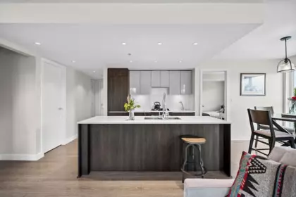 324 1588 E Hastings Street, Vancouver, BC, Vancouver — Apartment/Condo for sale