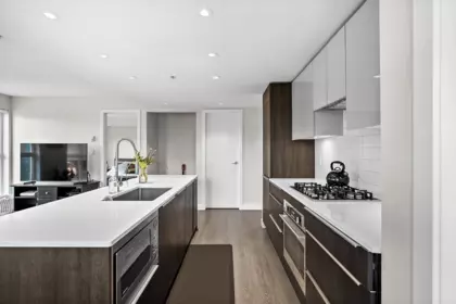 324 1588 E Hastings Street, Vancouver, BC, Vancouver — Apartment/Condo for sale